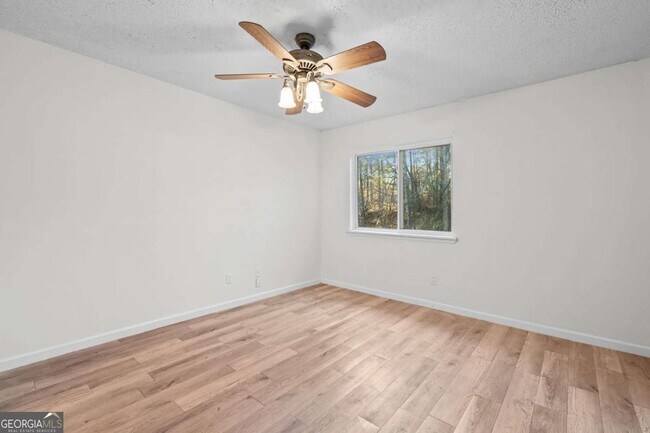 Building Photo - 579 Northridge Rd