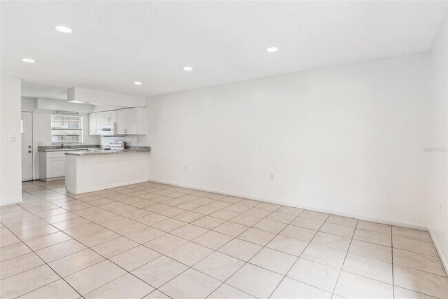 Building Photo - 1048 Buccaneer Dr