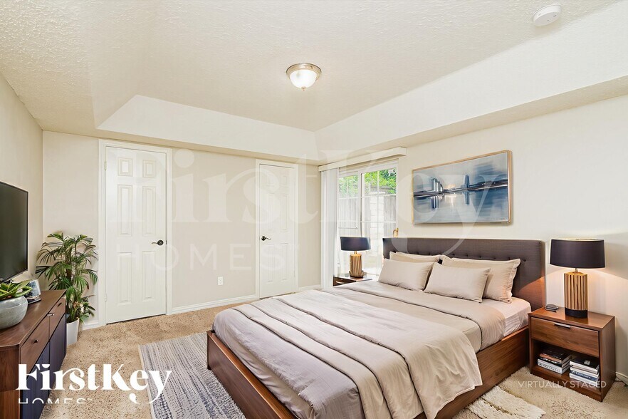 Building Photo - 2014 Greencove Dr