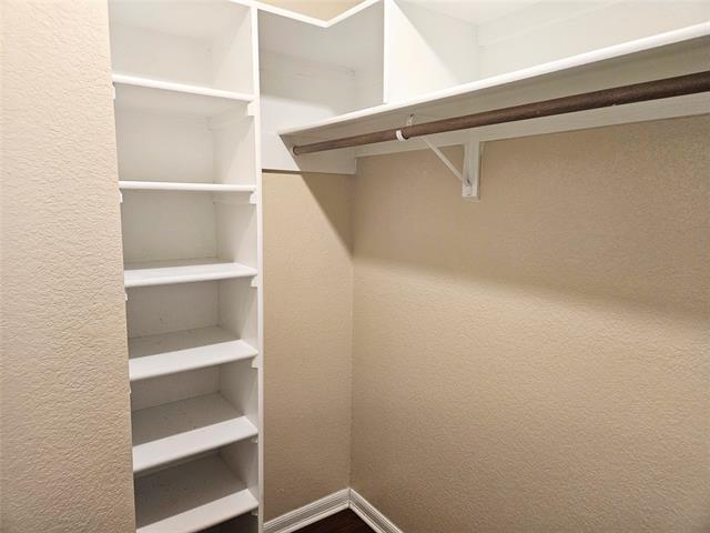 Building Photo - 3201 Fairmeadows Ln