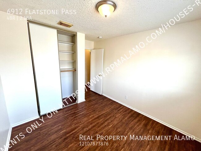 Building Photo - **APPLICATION RECEIVED** VAILABLE! 4 Bedro...