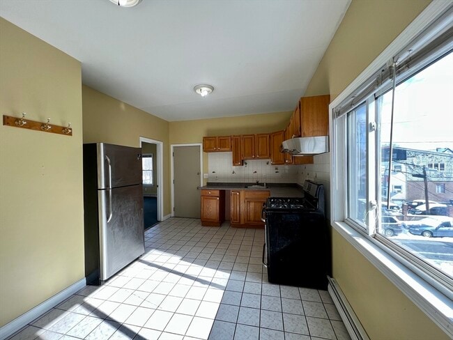 Building Photo - 1 Wyeth St