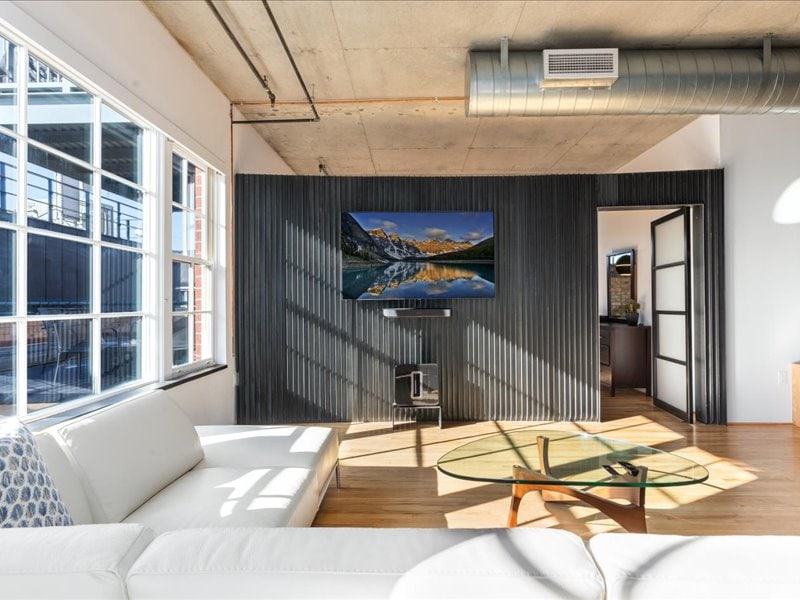 Building Photo - 1499 Blake St