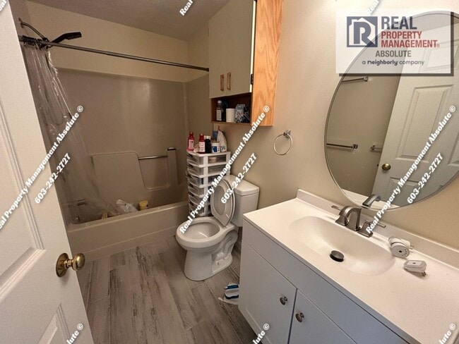 Building Photo - Spacious 3 bed 2.5 bath Townhome in Kessle...