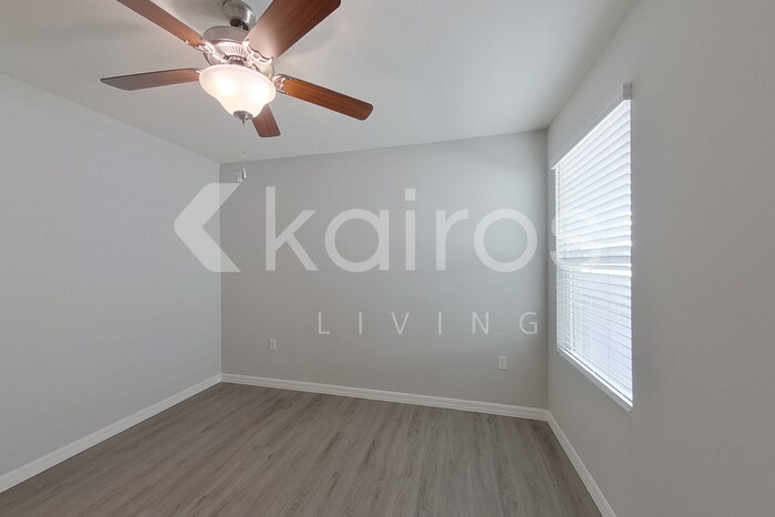 Building Photo - 8620 SW 43rd Ter