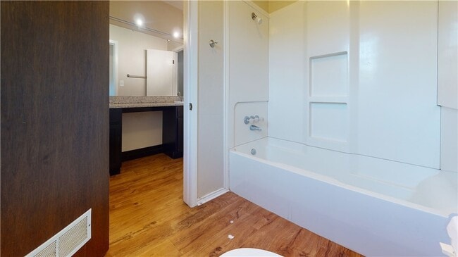 Building Photo - 709 Swiss Ct