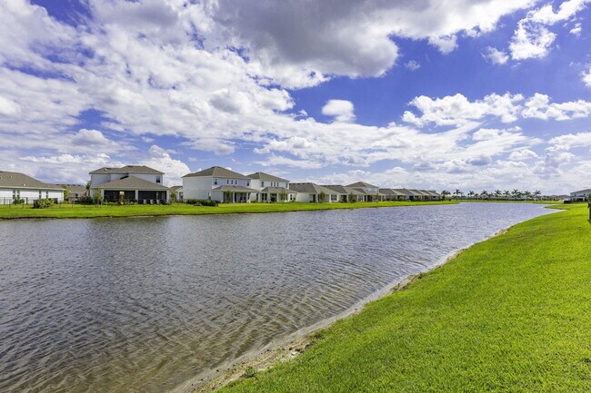 Building Photo - 12291 SW Forli Wy