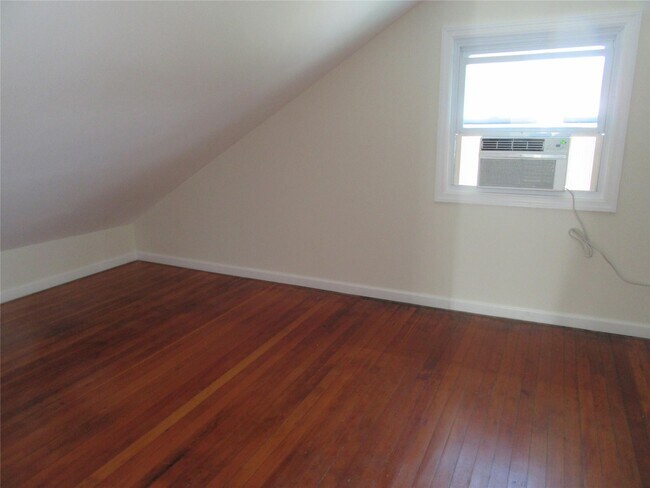 Building Photo - 2135 NY-94