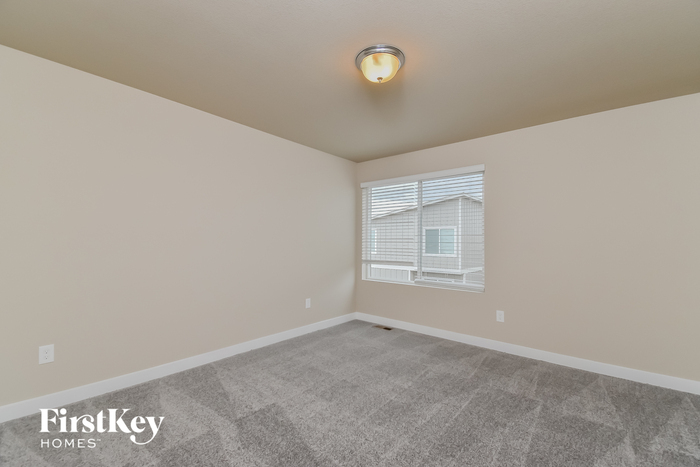 Building Photo - 11148 Murrelet Dr