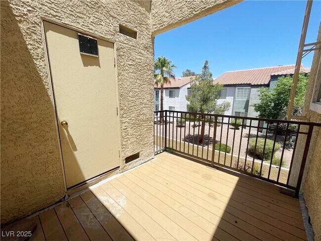 Building Photo - 2801 N Rainbow Blvd