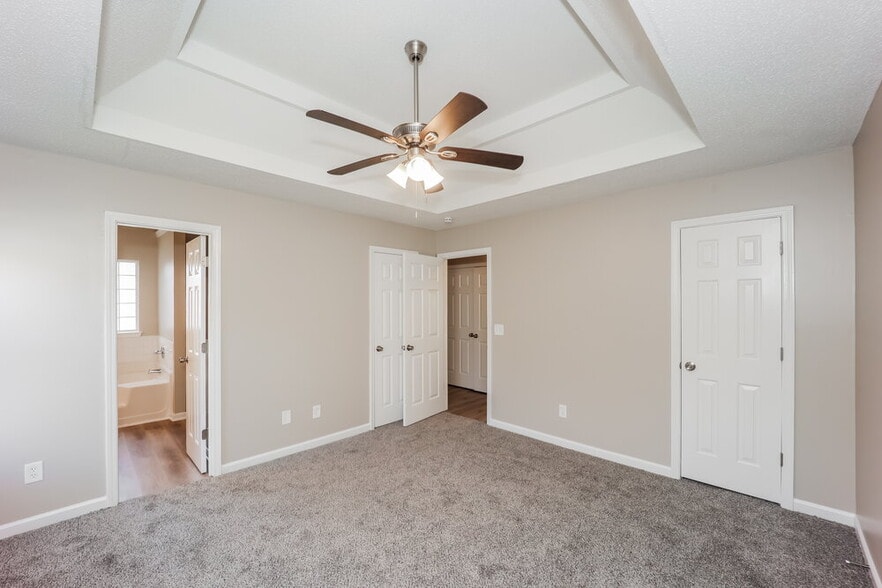 Building Photo - 310 Blue Sail Ln