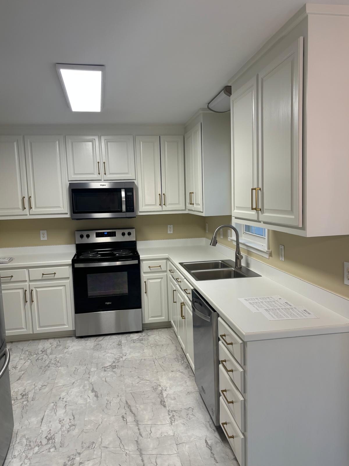 Building Photo - 112 Hudson Hills Rd