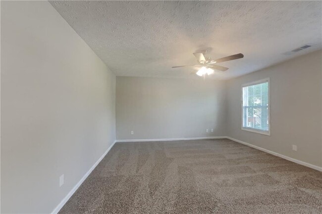 Building Photo - 105 Meadow Crest Ct