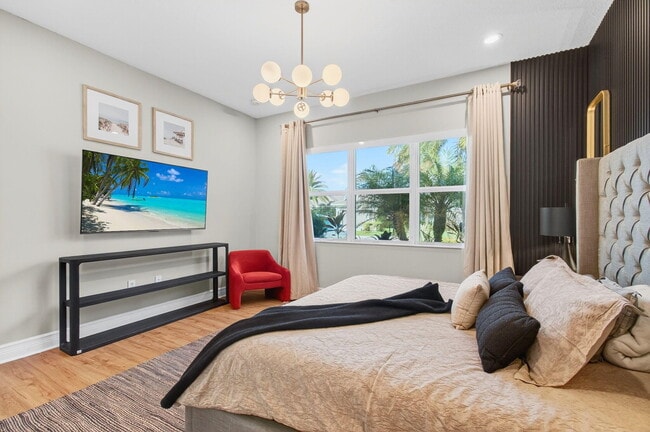 Building Photo - 19886 Meadowside Ln