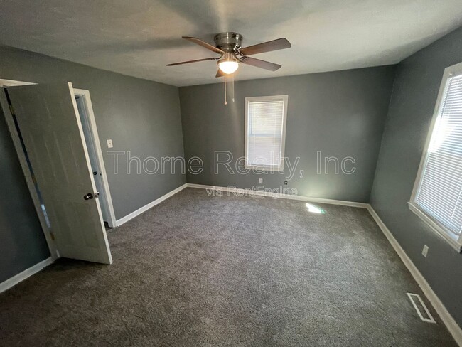 Building Photo - 1404 Forest St