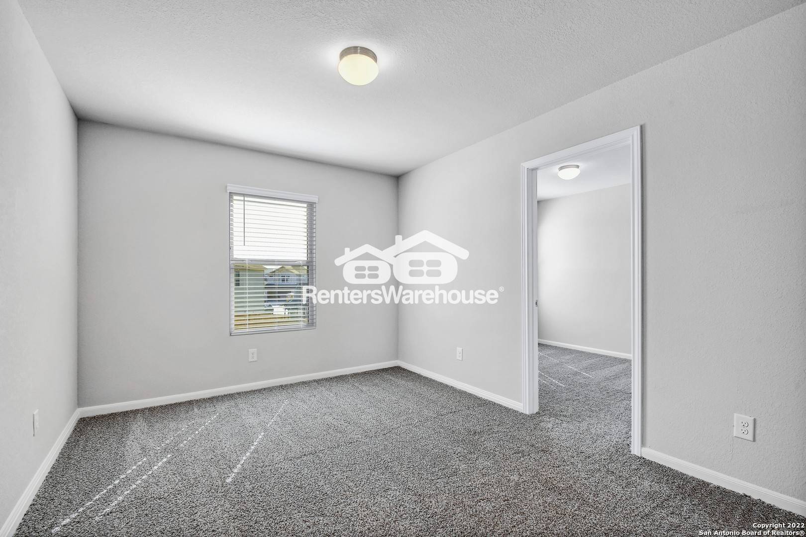 Building Photo - 522 Wild Olive Wy