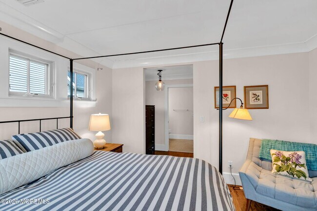 Building Photo - 513 Morris Ave