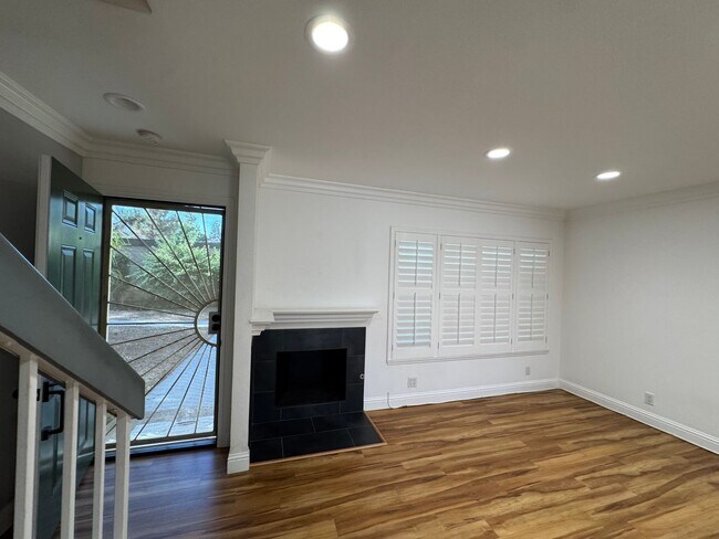 Building Photo - 10818 Rexbon Ct