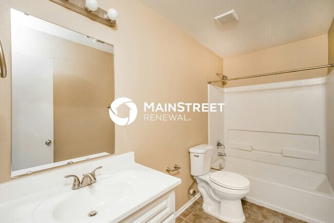 Building Photo - 4 Bedroom Pet-Friendly Home in Indianapoli...