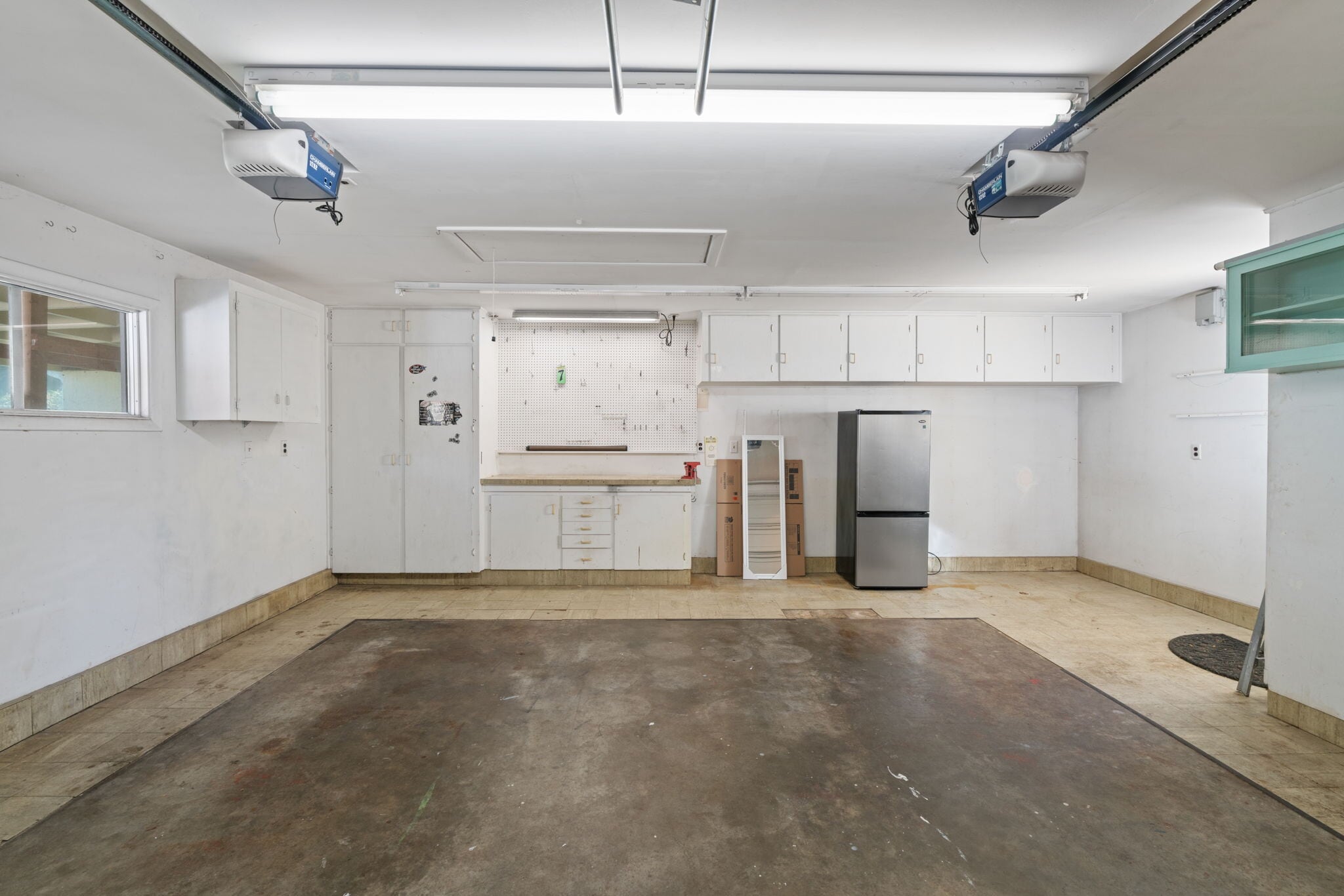 Building Photo - 7811 NW 9th Ave