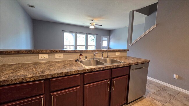 Building Photo - 2662 Magnolia Fair Way