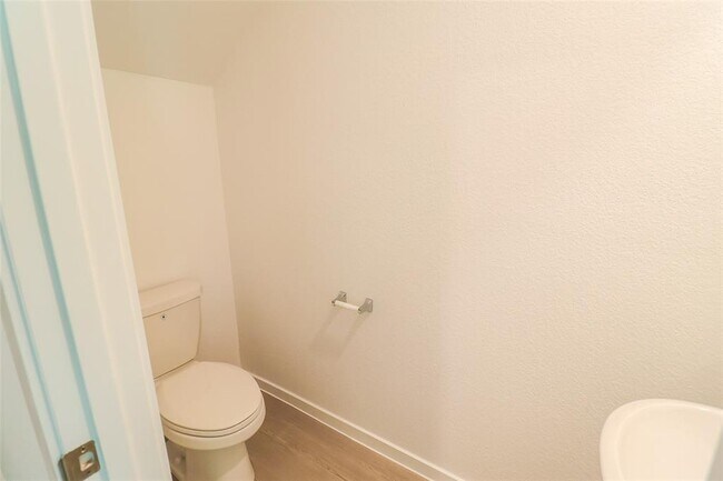 Building Photo - 31371 Black Cherry St