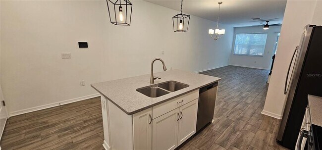 Building Photo - 4012 Via Sienna Cir