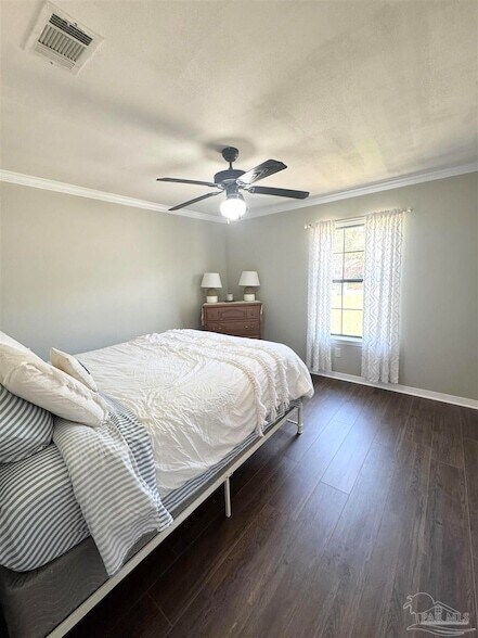 Building Photo - 10936 Oak Valley Dr