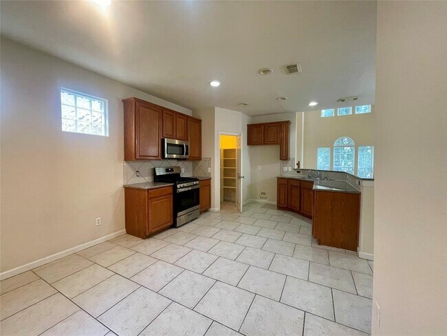 Building Photo - 7426 Autumn Sun Dr