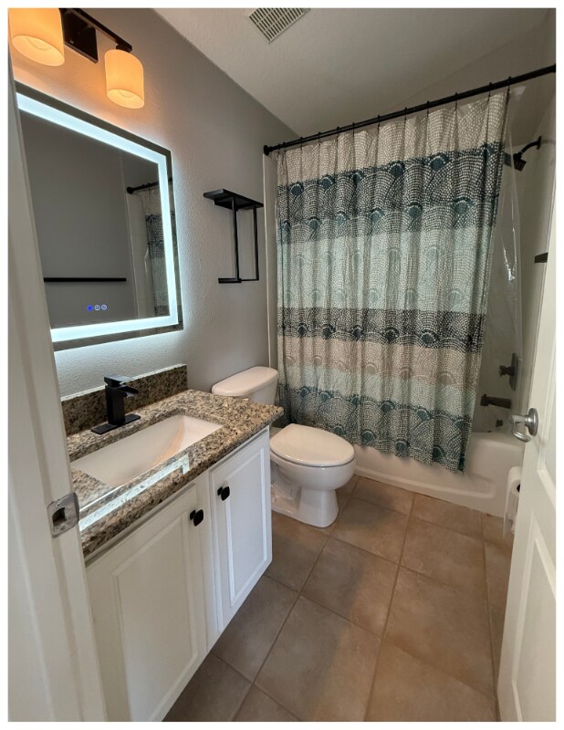 Building Photo - 2352 Rosehaven Dr