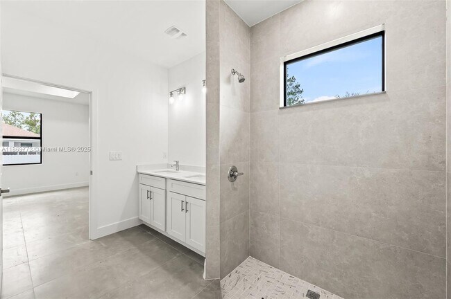 Building Photo - 3705-3737 37th St SW