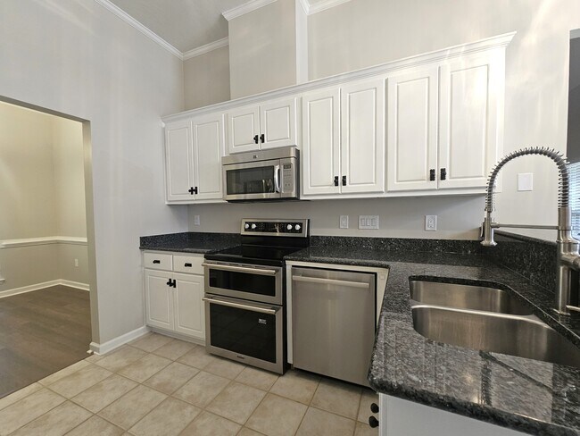 Building Photo - 309 Burgamy Way