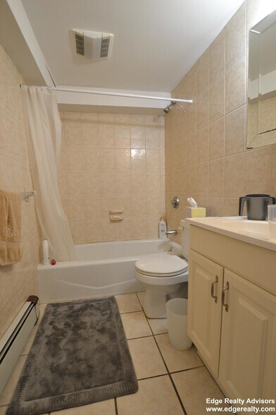 Building Photo - 6 Portina Rd