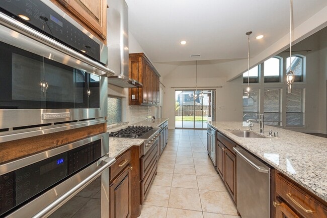 Building Photo - 13749 Wickham Ln