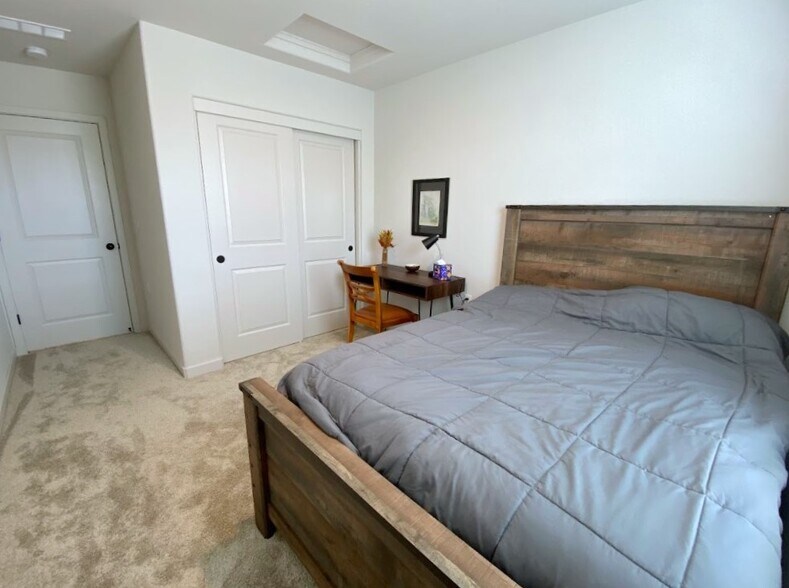 Building Photo - 4188 Adobe Ct