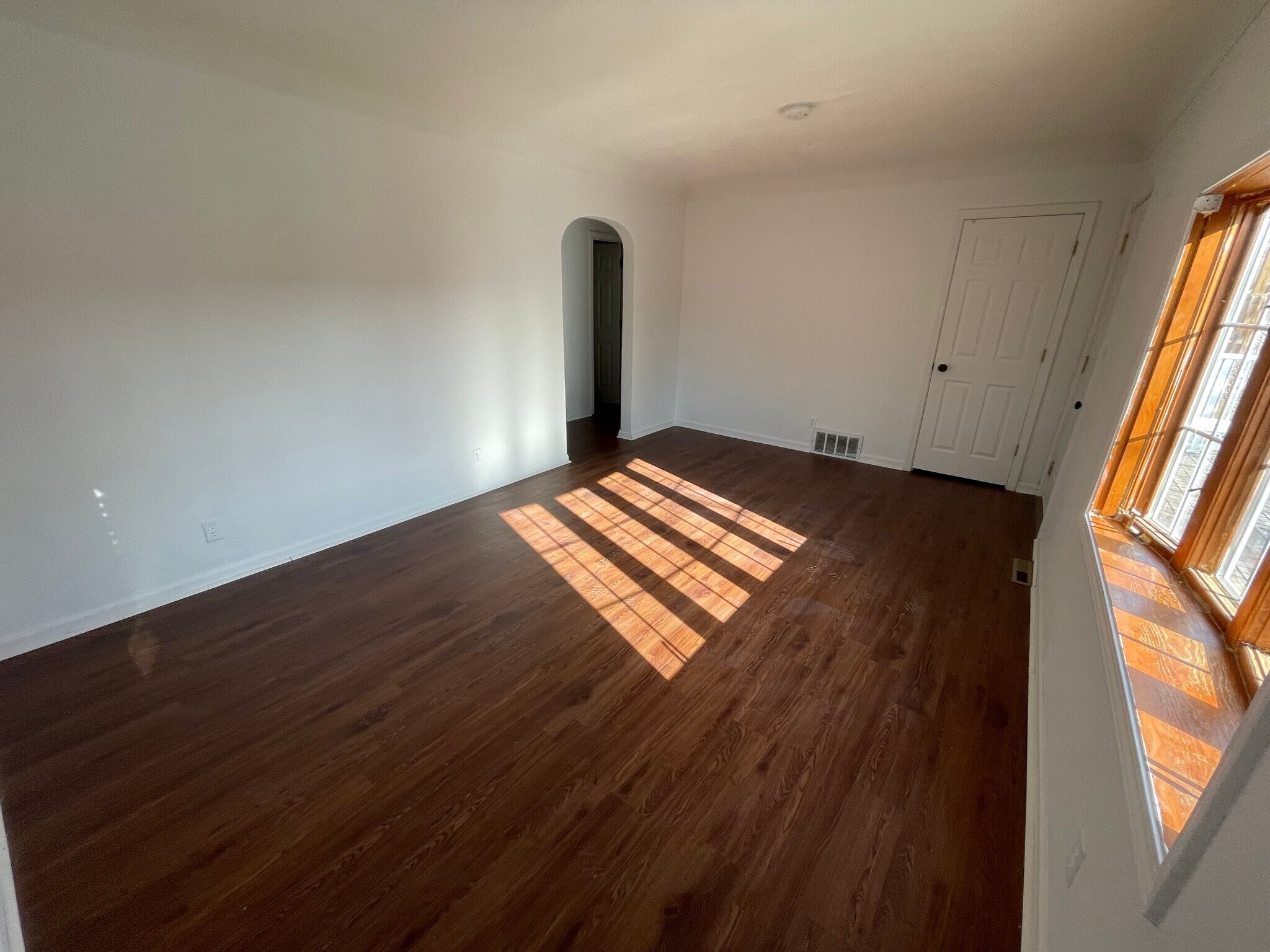 Building Photo - 1316 9th St NW