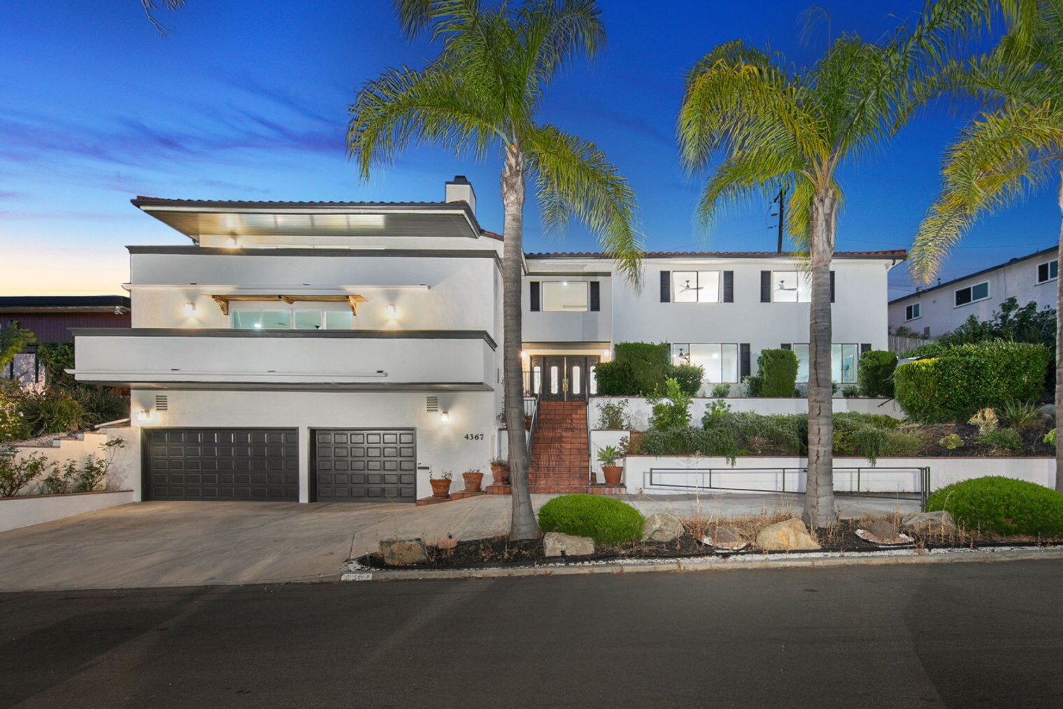 Building Photo - 4367 Summit Dr