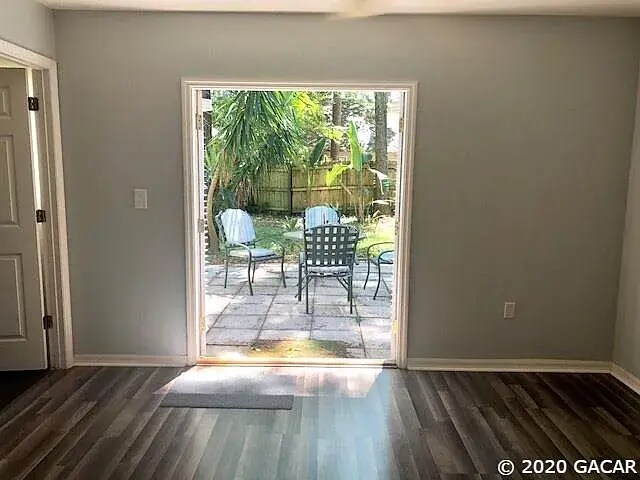 Master BR and separate patio - 875 NW 11th Ave