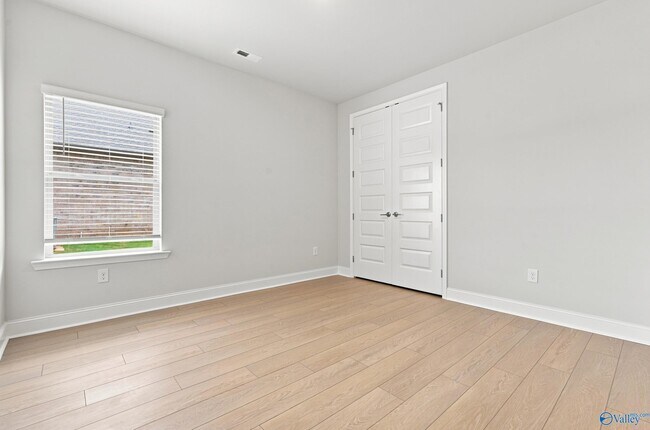 Building Photo - 22882 Ansley Dr