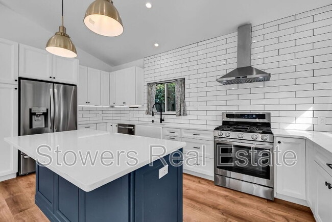 Building Photo - 21747 Orange Ave