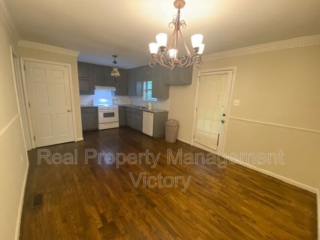 Building Photo - 1653 3rd Pl NW