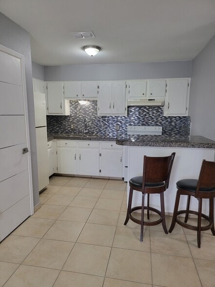 Building Photo - 312 Gastel Cir