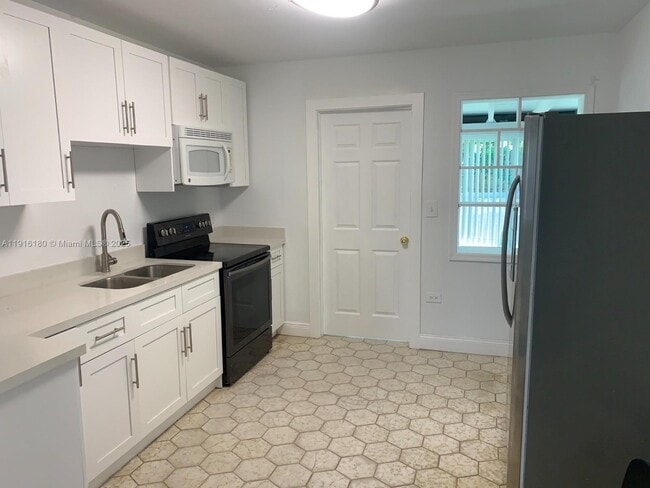 Building Photo - 60 NW 122nd St