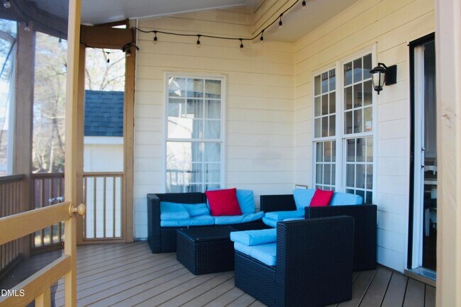 Building Photo - 1517 Wood Spring Ct