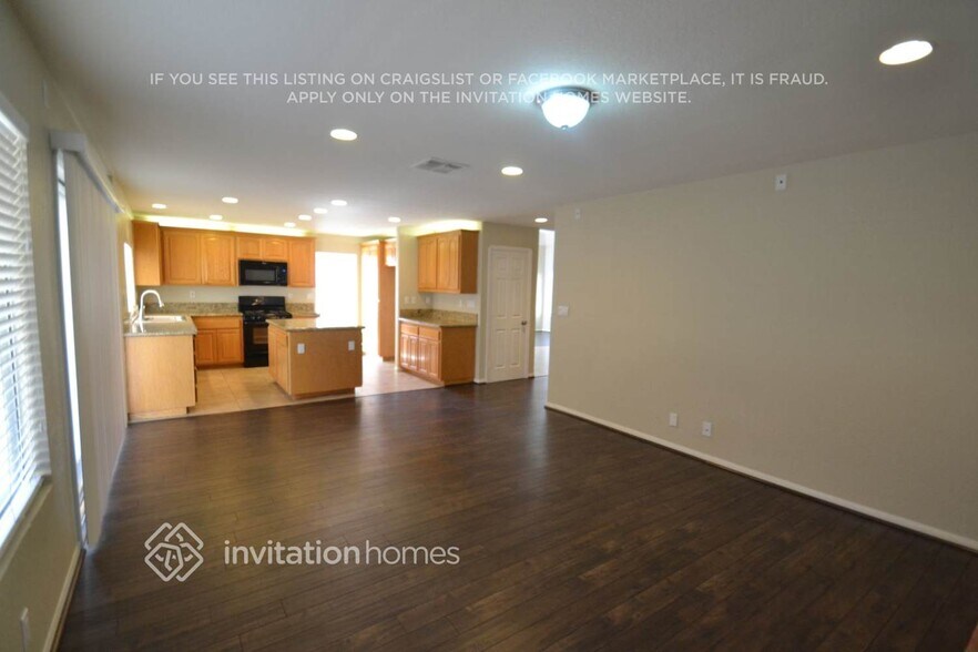 Building Photo - 4811 Cocina Ln