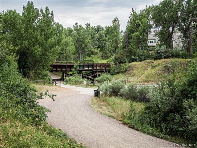 Building Photo - 4212 E Orchard Pl