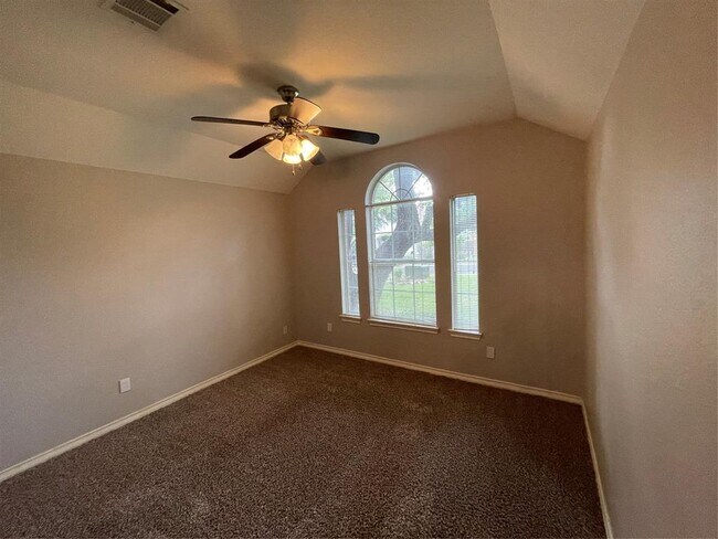 Building Photo - 6605 Needham Ln