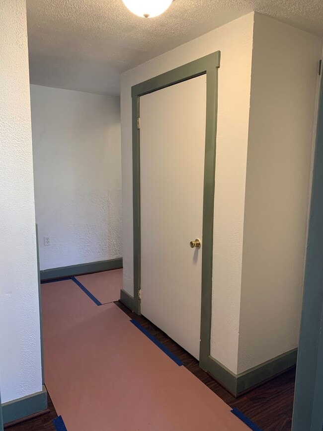 Building Photo - MOVE IN SPECIAL! 2 Bedroom Home in Carlisle