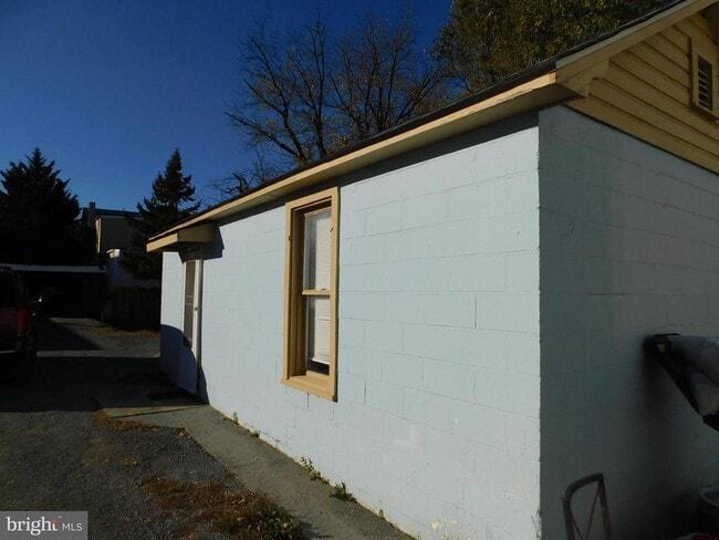 Building Photo - 536 N Loudoun St