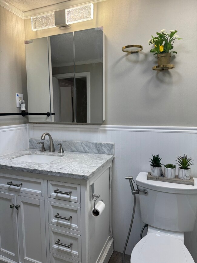 Building Photo - 153 Milk St